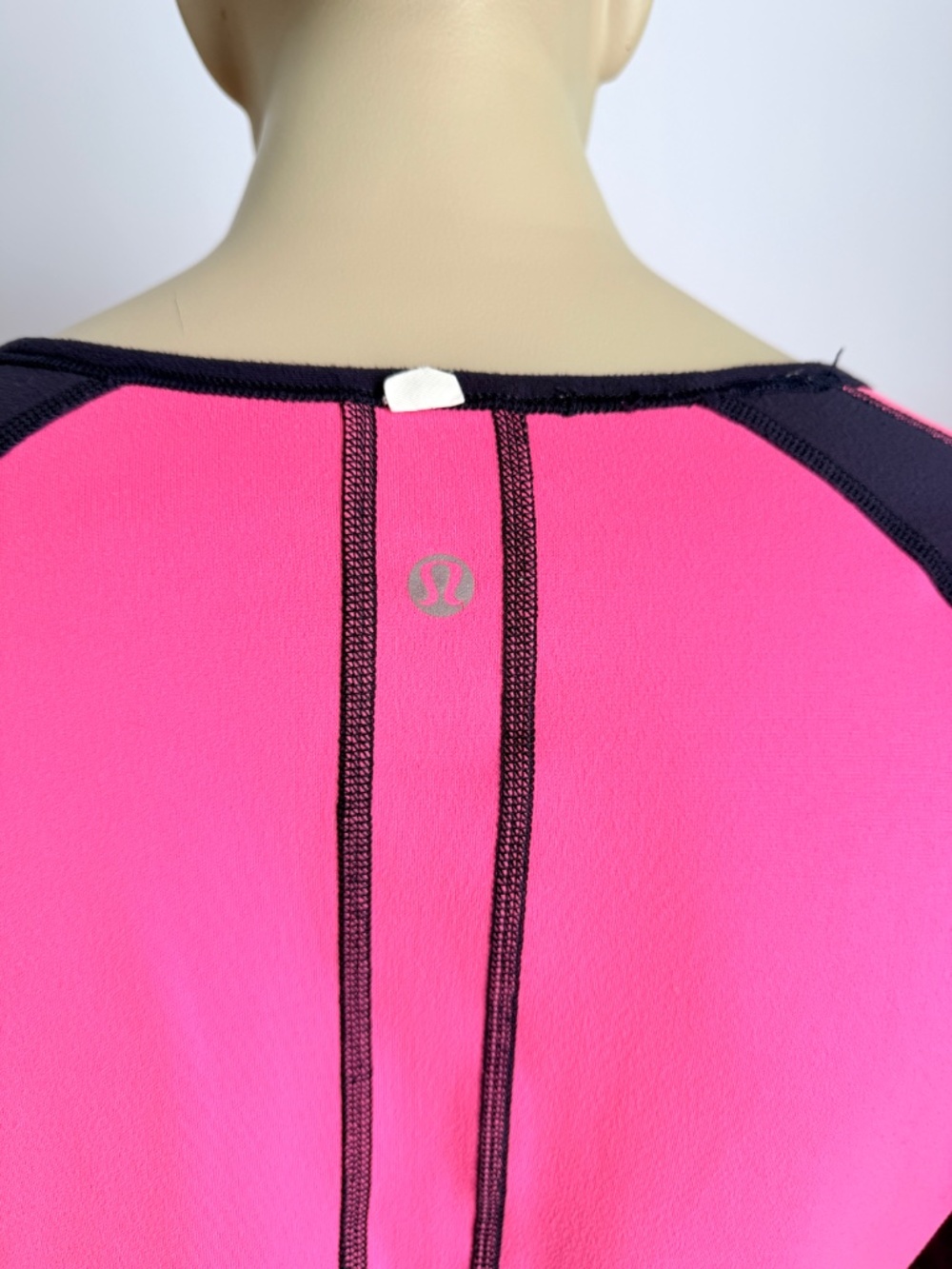 Lululemon Runder Under Long Sleeve - Picture 13 of 14